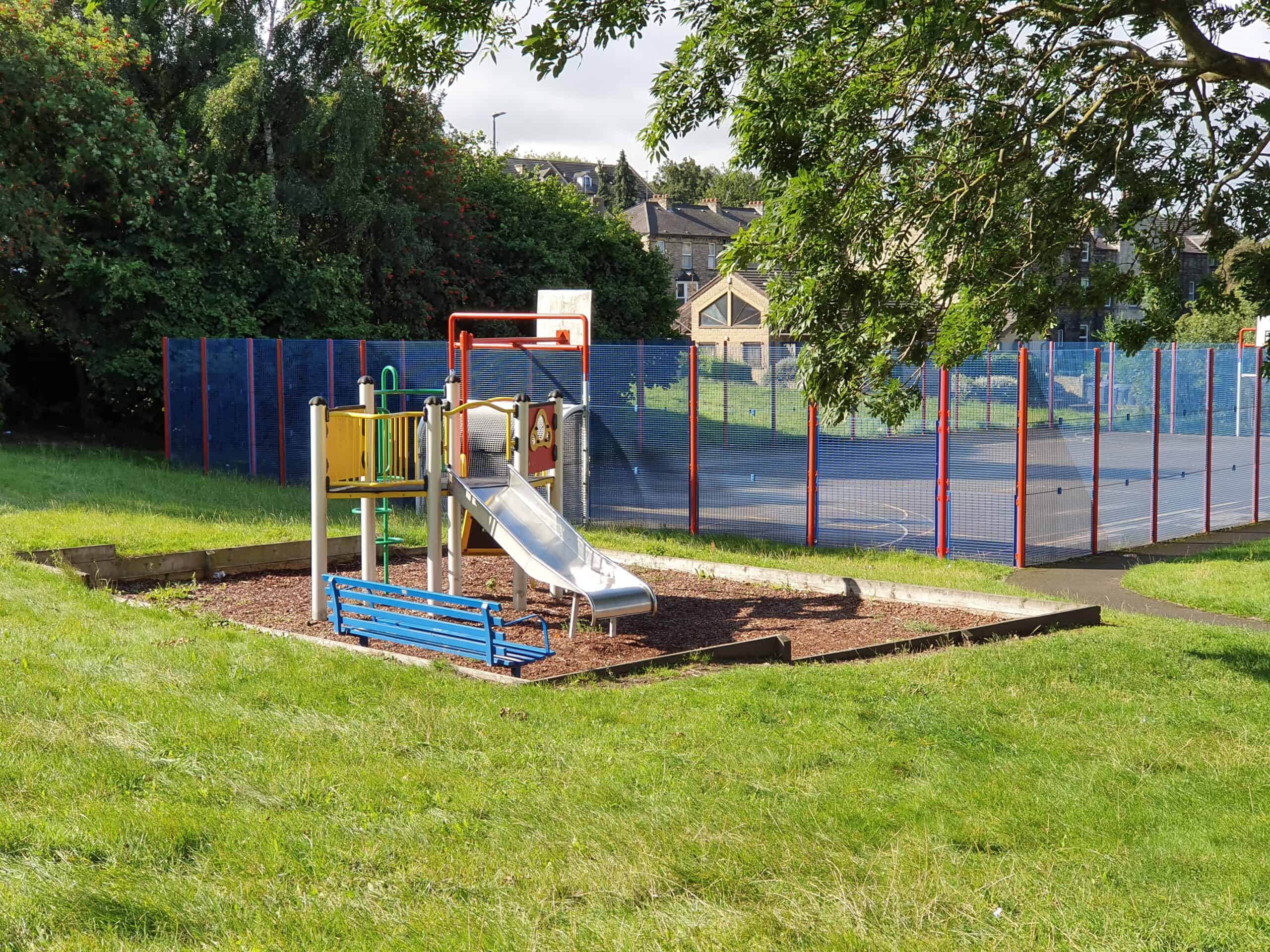 Parks in Huddersfield for Children Shine Childcare